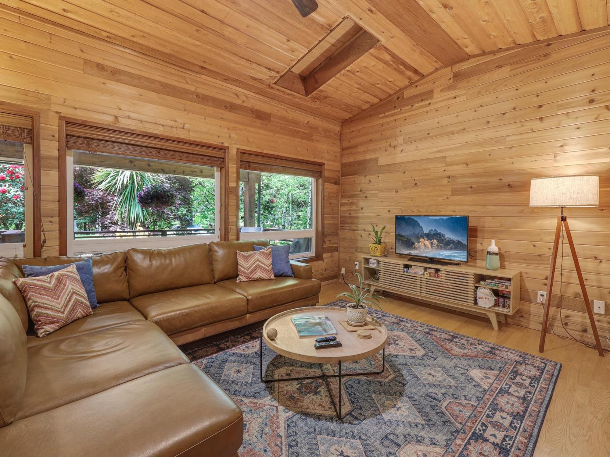 Woods Waves: Luxury Coast Cabin King Beds Pets Tillamook Exterior foto